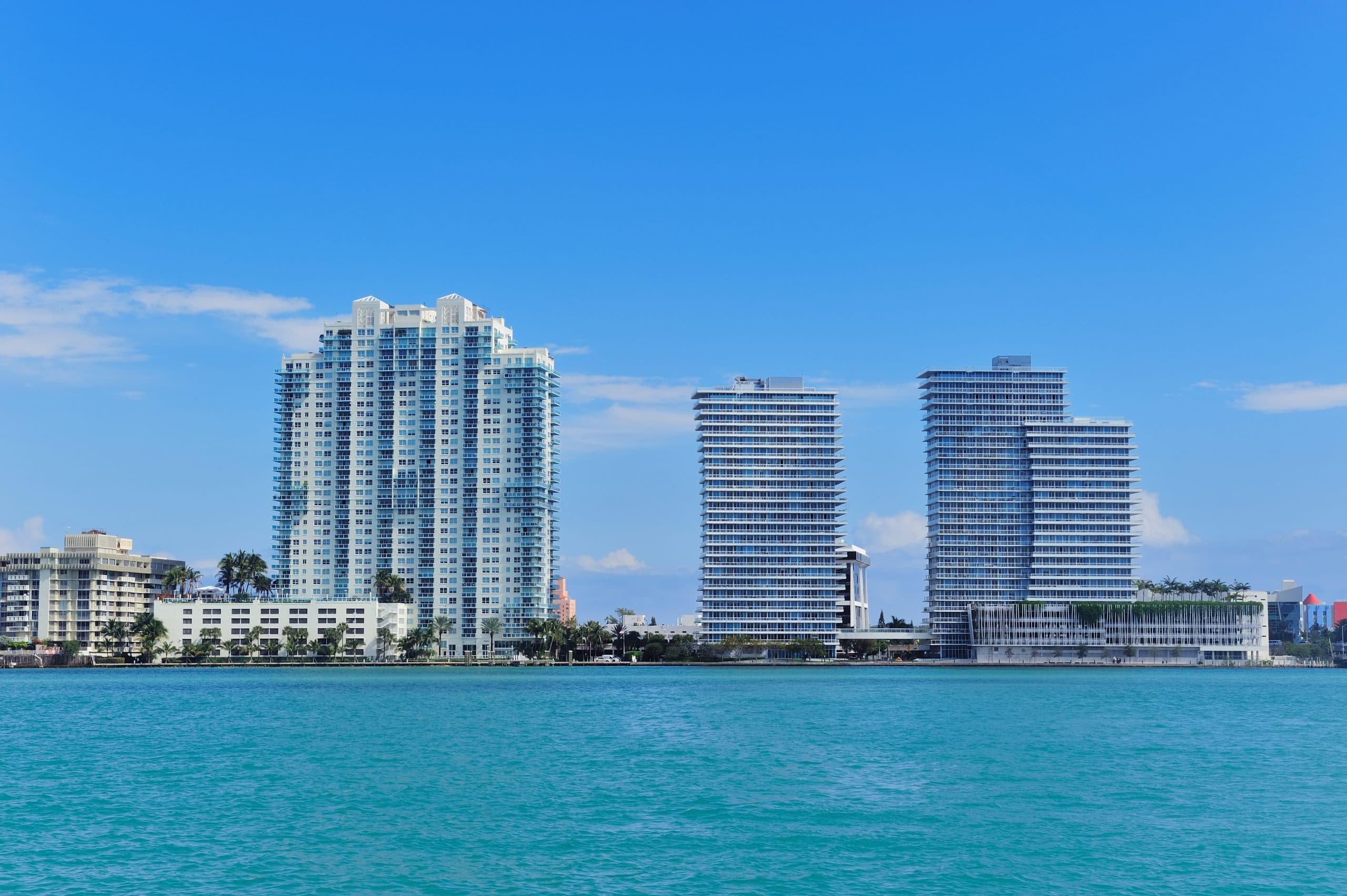 luxury waterfront property in Dubai
